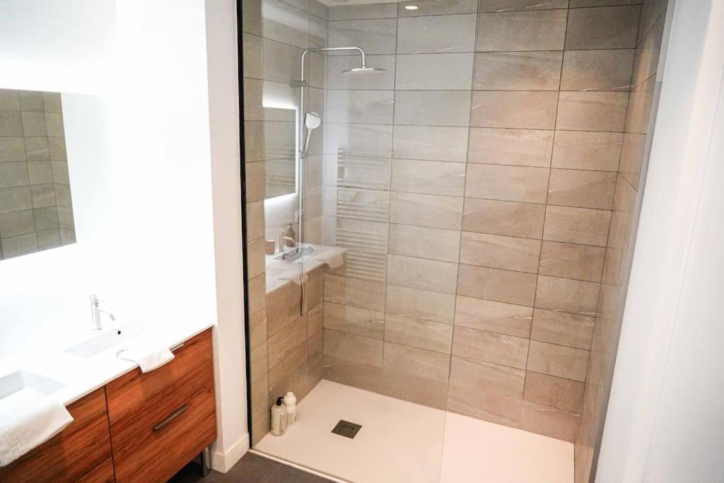 شقة Le Rive Hugo • Elegance & Art De Vivre Châteauroux المظهر الخارجي الصورة